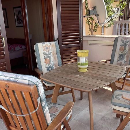 Apartment Mona 1, Fantastischer Meerblick Drage Exterior foto