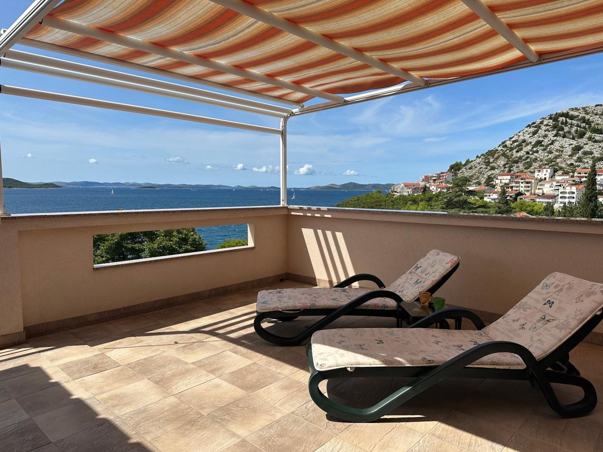 Apartment Mona 1, Fantastischer Meerblick Drage Exterior foto